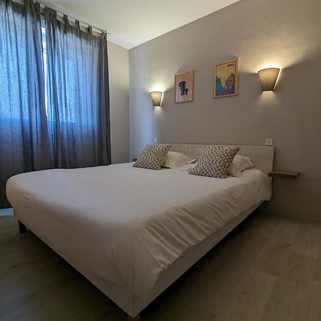 Fuzei Hotel Lorient-Ланестер Экстерьер фото