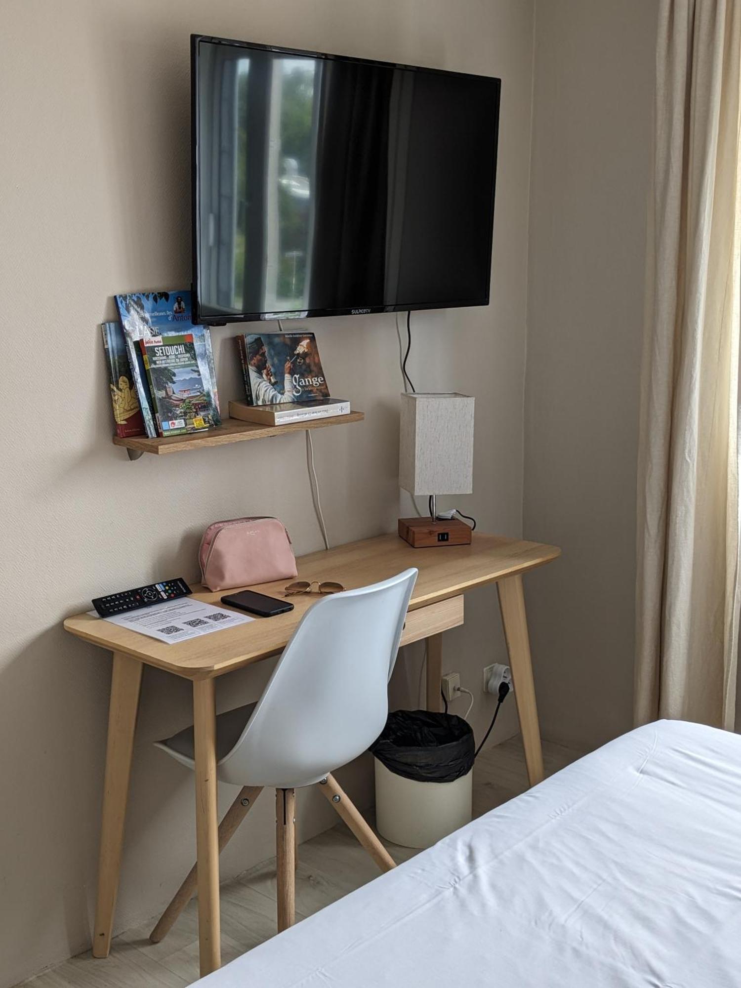 Fuzei Hotel Lorient-Ланестер Экстерьер фото
